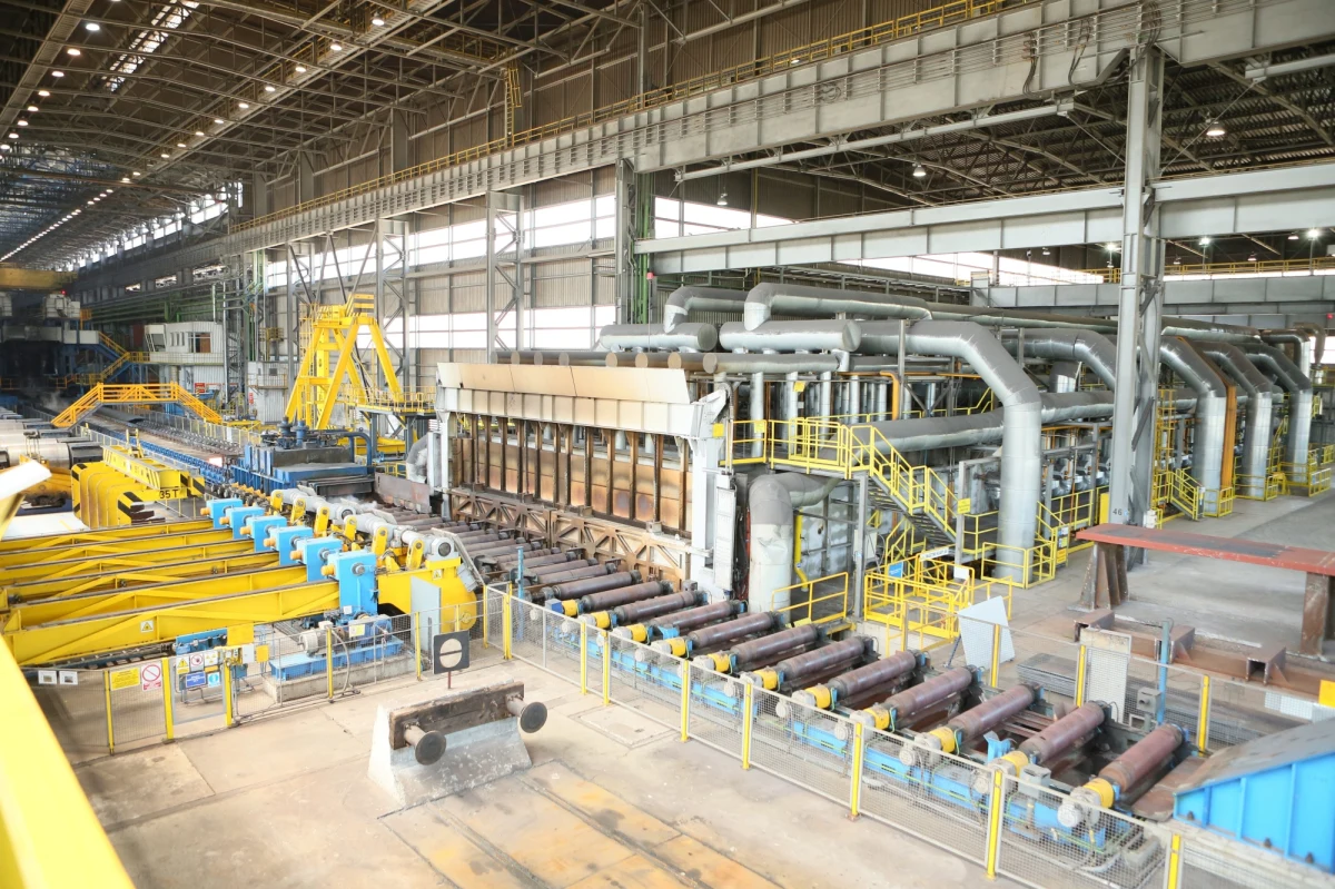 Koncern, który zainwestował już w Polsce 5 mld zł, szykuje kolejne projekty modernizacyjne. Sporo jednak zależy od wsparcia rządu i Brukseli - informuje "Puls Biznesu".