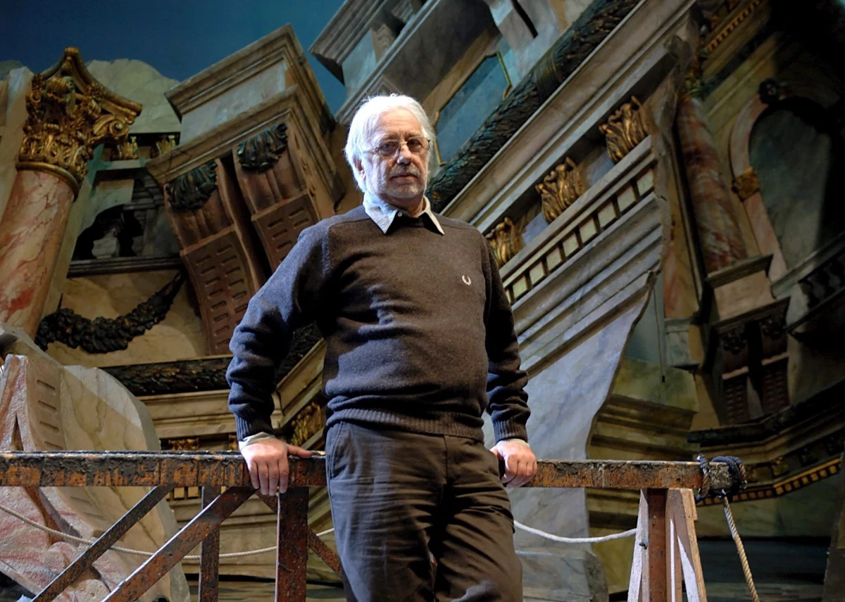 W Mediolanie w wieku 82 lat zmarł włoski reżyser teatralny i aktor Luca Ronconi. Był jednym z największych twórców europejskiego teatru. Oklaskiwano go także w Polsce, a we Włoszech wystawił ostatnio "Pornografię" Gombrowicza.