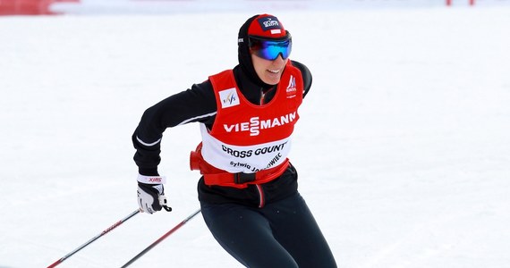 Justyna Kowalczyk i Sylwia Jaśkowiec awansowały do finału sprintu drużynowego techniką dowolną w mistrzostwach świata w narciarstwie klasycznym w Falun. Podopieczne trenera Aleksandra Wierietielnego zajęły drugie miejsce w swoim biegu półfinałowym.