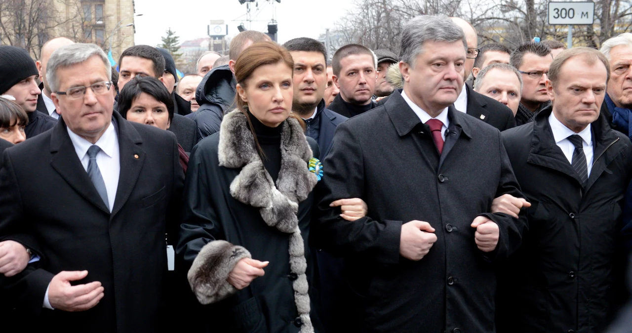  Bronisław Komorowski (L), prezydent Ukrainy Petro Poroszenko (2P) z żoną Maryną (2L) i przewodniczący Rady Europejskiej Donald Tusk.