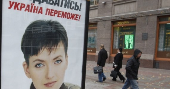 Sąd apelacyjny utrzymał w mocy areszt wobec Nadii Sawczenko. Ukraińska pilotka jest oskarżona w Rosji o współudział w zabójstwie dwóch rosyjskich dziennikarzy pod Ługańskiem. Sawczenko twierdzi, że jest niewinna. 