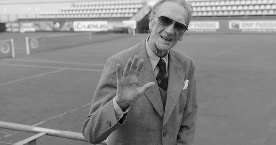 W wieku 93 lat zmarł red. Bogdan Tomaszewski - komentator sportowy, autor książek i scenariuszy filmowych, niegdyś znakomity tenisista - podała stacja Polsat News, dla której pracował przez ostatnie lata. 
