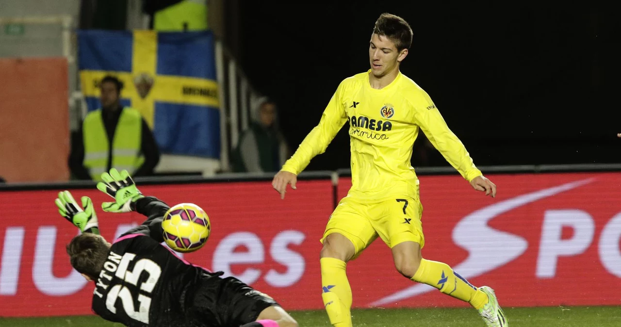 Luciano Vietto lobuje Przemysława Tytonia