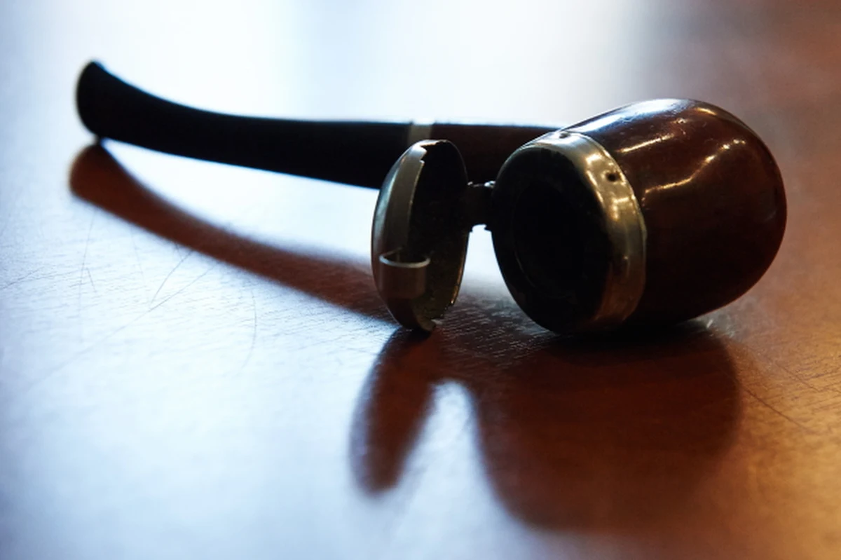 Fajka, która należała prawdopodobnie do przywódcy ZSRR Józefa Stalina, trafiła w piątek do Muzeum II Wojny Światowej w Gdańsku. Eksponat podarował placówce pisarz i podróżnik Romuald Karaś.