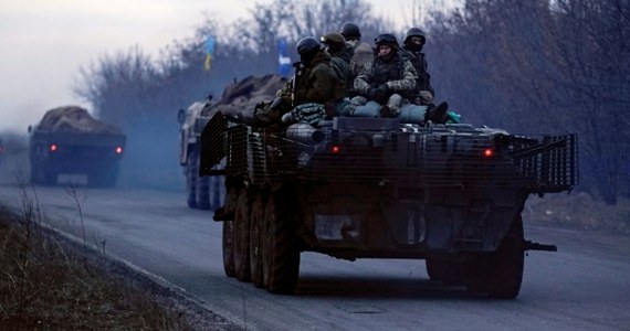 Siły ukraińskie zakończyły ostatni etap wycofywania ciężkiego uzbrojenia z linii walk z prorosyjskimi separatystami w Donbasie na wschodzie kraju - poinformował przedstawiciel Rady Bezpieczeństwa Narodowego i Obrony (RBNiO) Ukrainy Andrij Łysenko. Wyjaśnił, że operacja odbyła się w obecności obserwatorów z misji OBWE. 