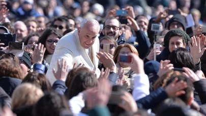 Papież Franciszek: Kobiety widzą dalej