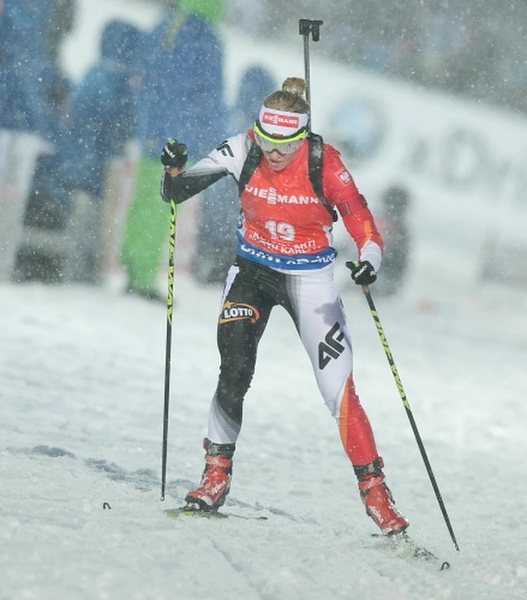 Wicemistrzyni świata w sprincie Weronika Nowakowska-Ziemniak zdobyła brązowy medal w biegu na dochodzenie na 10 km biathlonowych mistrzostw świata . Po drugie złoto w Kontiolahti sięgnęła Francuzka Marie Dorin Habert, a srebro przypadło Niemce Laurze Dalhmeier.