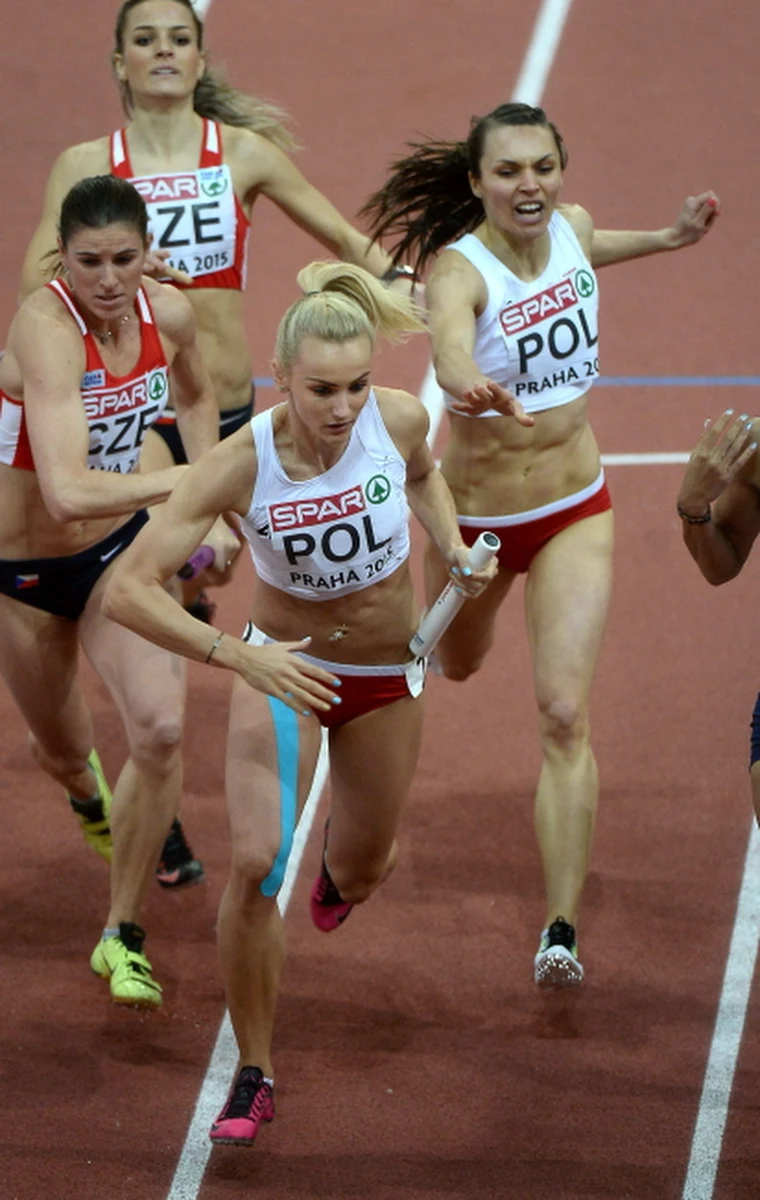Polska sztafeta 4x400 m w składzie: Joanna Linkiewicz (AZS AWF Wrocław), Małgorzata Hołub (Bałtyk Koszalin), Monika Szczęsna i Justyna Święty (obie AZS AWF Katowice) zdobyła w Pradze brązowy medal halowych mistrzostw Europy.