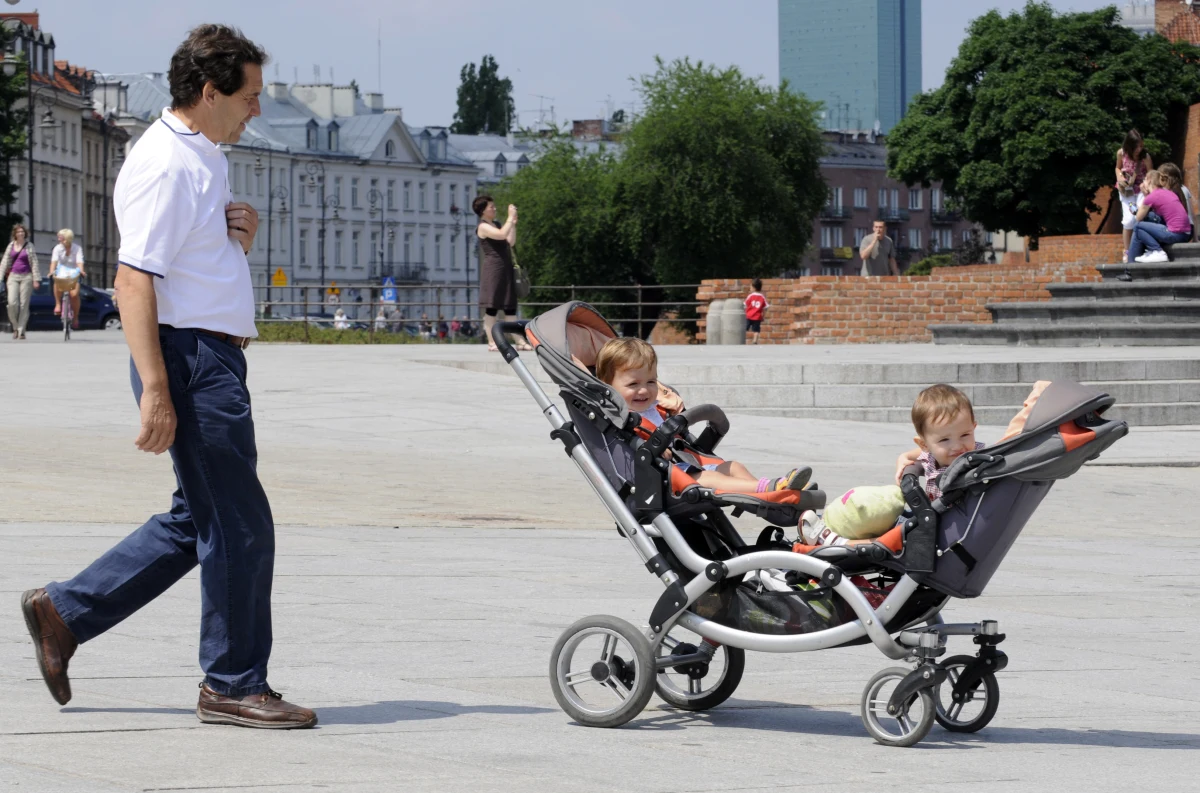 Z czym słowo "męskość" kojarzy się 3-letnim chłopcom i 23-letnim mężczyznom? Jakie są polskie wzorce męskości? I w czym polscy panowie konkurują z kobietami? W Dniu Mężczyzn rozmawiamy z Ewą Góralską z Low Media, jedną z organizatorek badania pod hasłem Ethnomedia VI "Nie taki mężczyzna jak go media malują".  