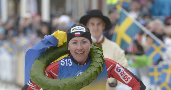 Justyna Kowalczyk, która w niedzielę zwyciężyła w 91. Biegu Wazów w Szwecji, najstarszym i najdłuższym maratonie narciarskim na świecie, chce wystąpić w przyszłorocznym Biegu Piastów! Taką informację przekazał Julian Gozdowski, honorowy komandor jakuszyckiej imprezy. 