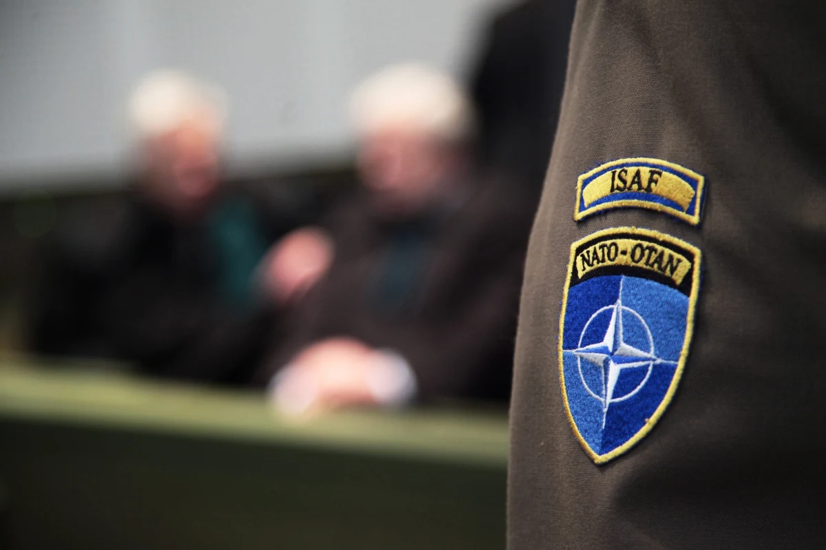 Kar od 5 do 12 lat więzienia żąda prokuratura wojskowa dla czterech żołnierzy oskarżonych o zbrodnię wojenną w Nangar Khel w Afganistanie w 2007 roku. W ostrzale z broni maszynowej i moździerza w wiosce zginęło wtedy 6 osób. Oskarżeni wojskowi zostali uniewinnieni w 2011 roku. Decyzję ws. czterech z nich uchylił Sąd Najwyższy. Ponowny proces ruszył 2 lata temu.