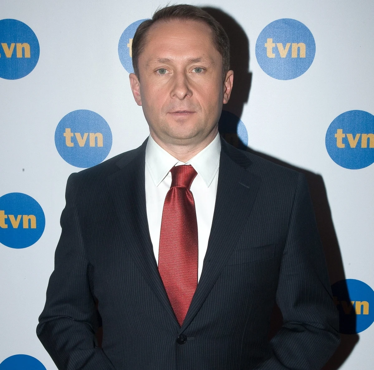 Spółka TVN i Kamil Durczok osiągnęli wzajemne porozumienie ws. zakończenia współpracy ze skutkiem natychmiastowym - głosi komunikat TVN. Jak czytamy w dokumencie, komisja powołana przez stację zidentyfikowała przypadki niepożądanych zachowań, włącznie z mobbingiem i molestowaniem seksualnym. 