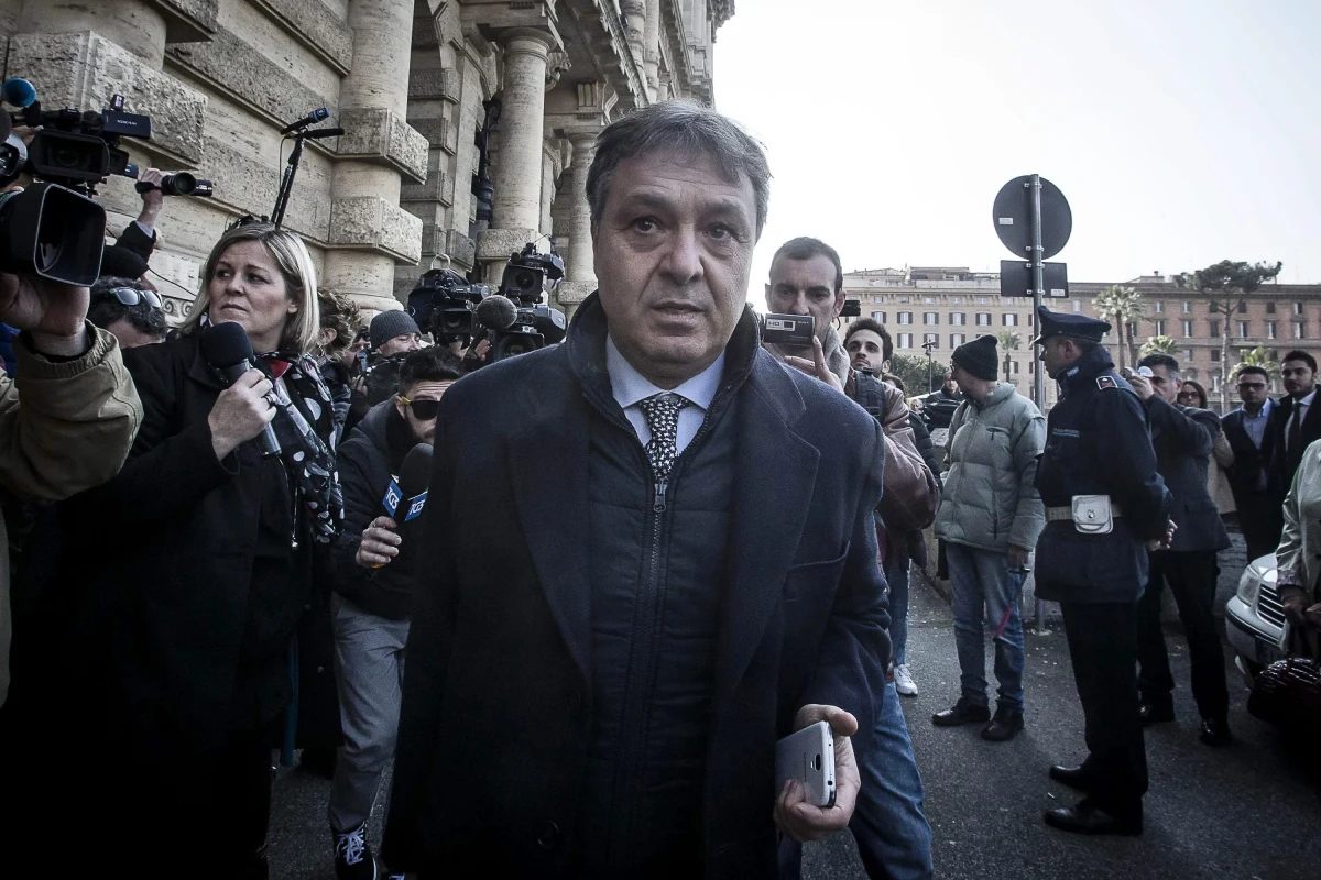 Sąd Najwyższy Włoch oczyścił b. premiera Silvio Berlusconiego z zarzutów korzystania z prostytucji nieletnich i nadużycia władzy. Odrzucono wniosek prokuratury o anulowanie wyroku uniewinniającego wydanego przez sąd apelacyjny w tzw. sprawie Ruby. 