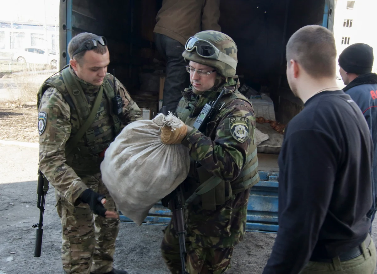 Rosja ma prawo rozmieścić broń nuklearną na Półwyspie Krymskim - poinformował przedstawiciel rosyjskiego MSZ, zastrzegając, że nie wie nic o takich planach. W ubiegłym roku Rosja zaanektowała ukraiński Krym. 