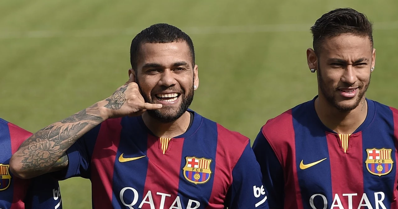 Dani Alves (z lewej) i Neymar