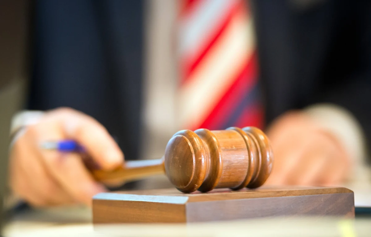 Zaostrza się bitwa prawna o legendarny statek "Calypso" sławnego francuskiego oceanografa i autora pionierskich dokumentalnych filmów podwodnych – Jacquesa Cousteau. Może ona zakończyć się sprzedażą statku na aukcji.  