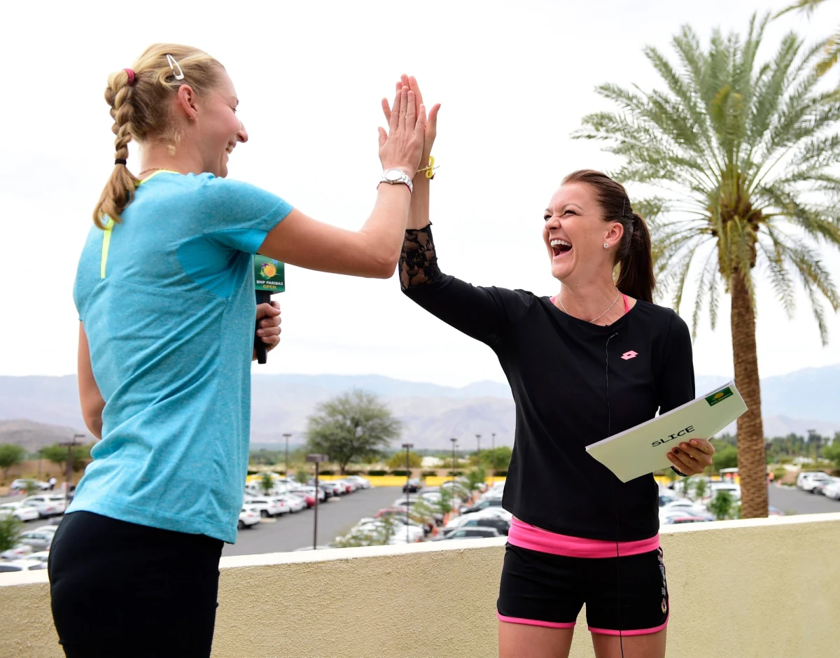 Rozstawiona z numerem 7. Agnieszka Radwańska pokonała Amerykankę Alison Riske 6:3, 6:1 w drugiej rundzie turnieju WTA Premier w Indian Wells (pula nagród 5,381 mln dol.). Tenisistka z Krakowa wywalczyła awans w 67 minut.