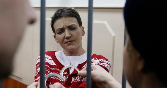 Nadija Sawczenko, pilot ukraińskiego wojska, która przebywa w areszcie w Moskwie, wznowiła głodówkę. Informację przekazał jej adwokat. Kobieta domaga się wypuszczenia z aresztu. 