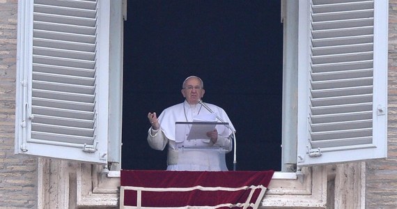 Nowa fala spekulacji na temat ustąpienia papieża. Włoski biskup, który przewidział dymisję Benedykta XVI, stwierdził, że Franciszek ustąpi z urzędu za pięć lat. Był do komentarz do niedawnych słów papieża, który powiedział, że "jego pontyfikat potrwa krótko".
