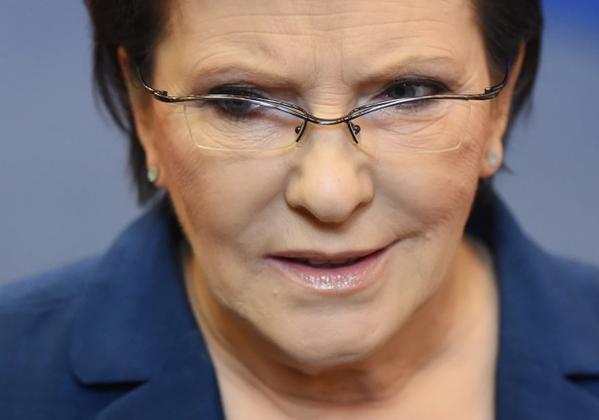 PO traci wyborców, ale wciąż prowadzi. Skokowy wzrost poparcia zanotowała premier Ewa Kopacz - wynika z sondażu IBRiS dla "Rzeczpospolitej". 