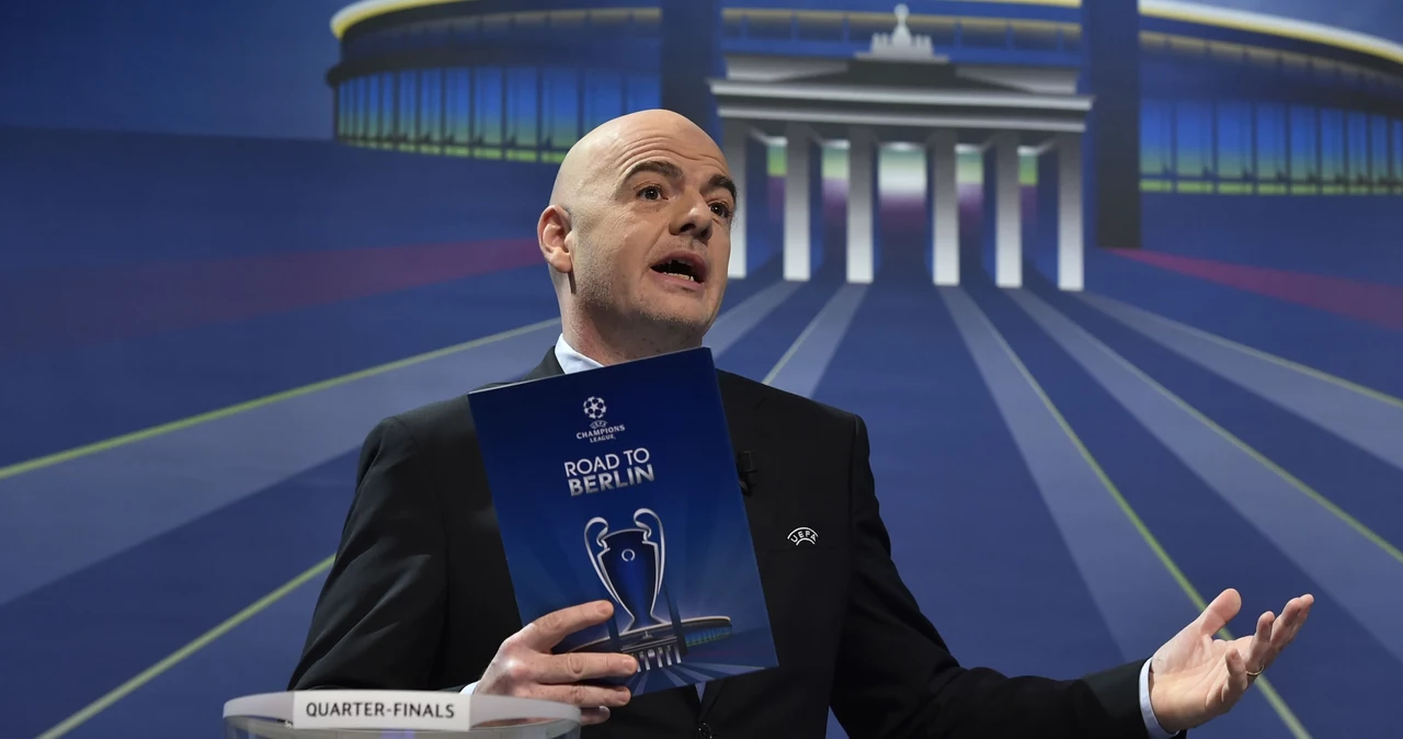 Gianni Infantino przed losowaniem