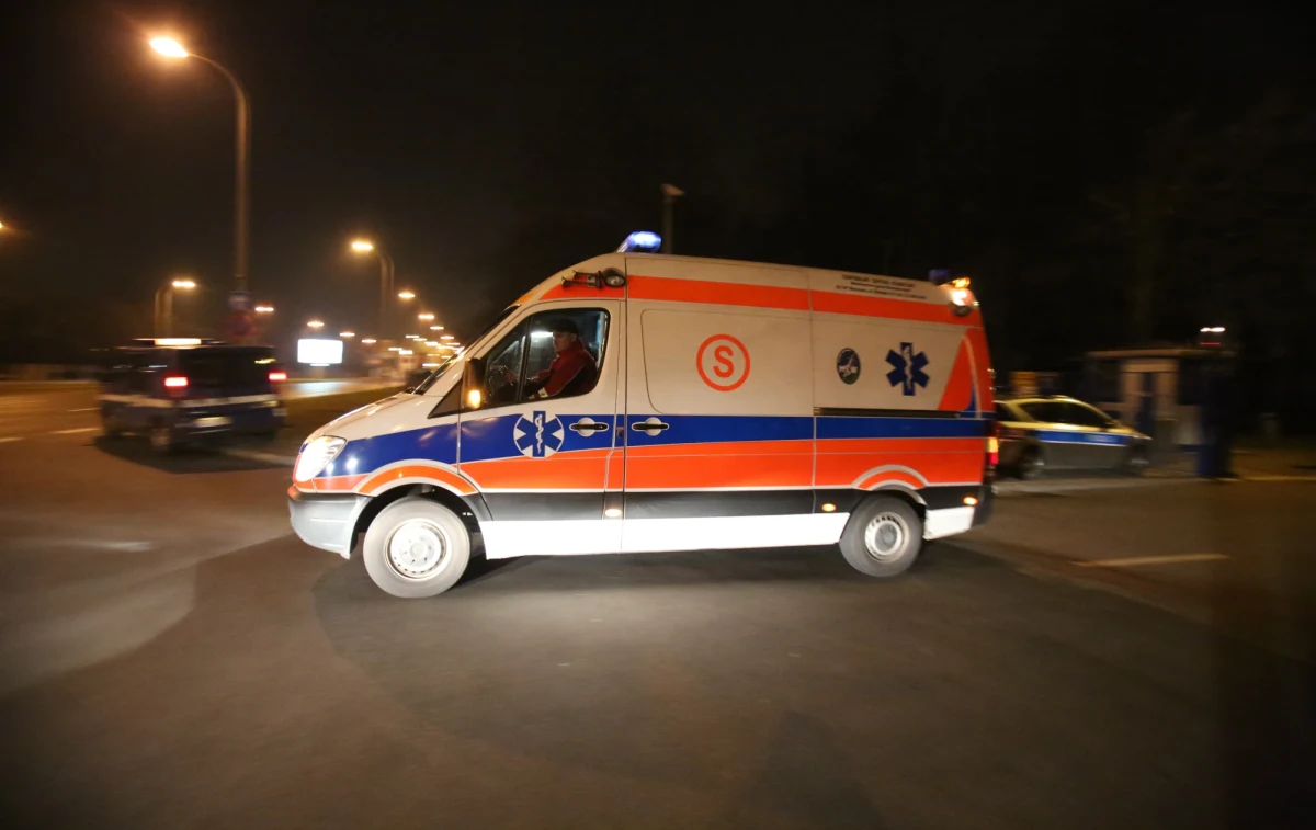 Pod opieką lekarzy z warszawskiego szpitala MSW jest już ośmioro Polaków, rannych w środowym zamachu terrorystycznym w Tunisie. Wczoraj późnym wieczorem wrócili do kraju specjalnymi samolotami. 