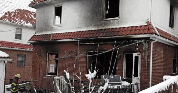 Co najmniej siedmioro dzieci, najpewniej z jednej rodziny, zginęło w pożarze, który wybuchł w domu na Brooklynie, w Nowym Jorku. Dwie osoby są poważnie ranne. 