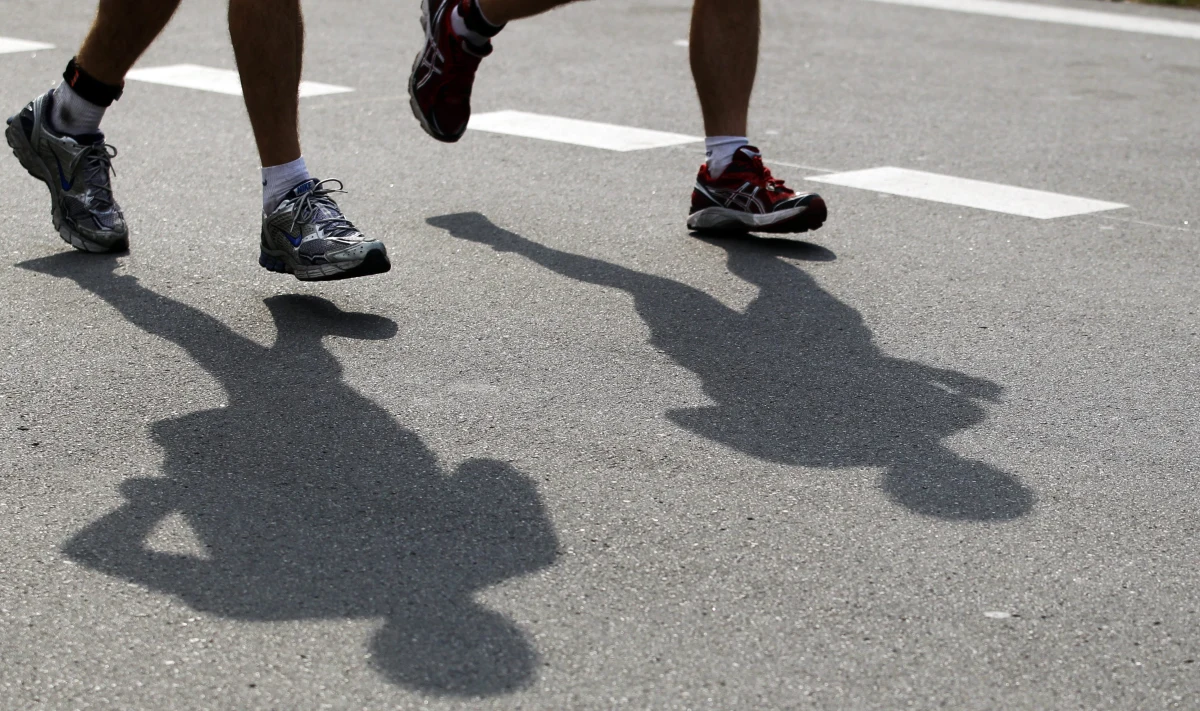 Pod hasłem "Ulica dobra do biegania, kiepska do mieszkania" kilkadziesiąt osób pobiegło w krakowskim XII Półmaratonie Marzanny. Pokonując 21 kilometrów w specjalnych koszulkach chcieli zwrócić uwagę na problem bezdomności w Polsce. 