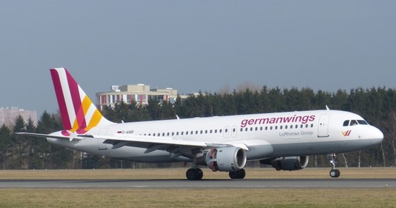 Samolot, lecący z Barcelony do niemieckiego Duesseldorfu, który rozbił się we Francji to Airbus A320. Jest on używany od ponad 27 lat. Model ten stanowi bezpośrednią odpowiedź europejskiego producenta na amerykańskiego Boeinga 737. Bardzo często korzystają z niego tanie linie lotnicze. 