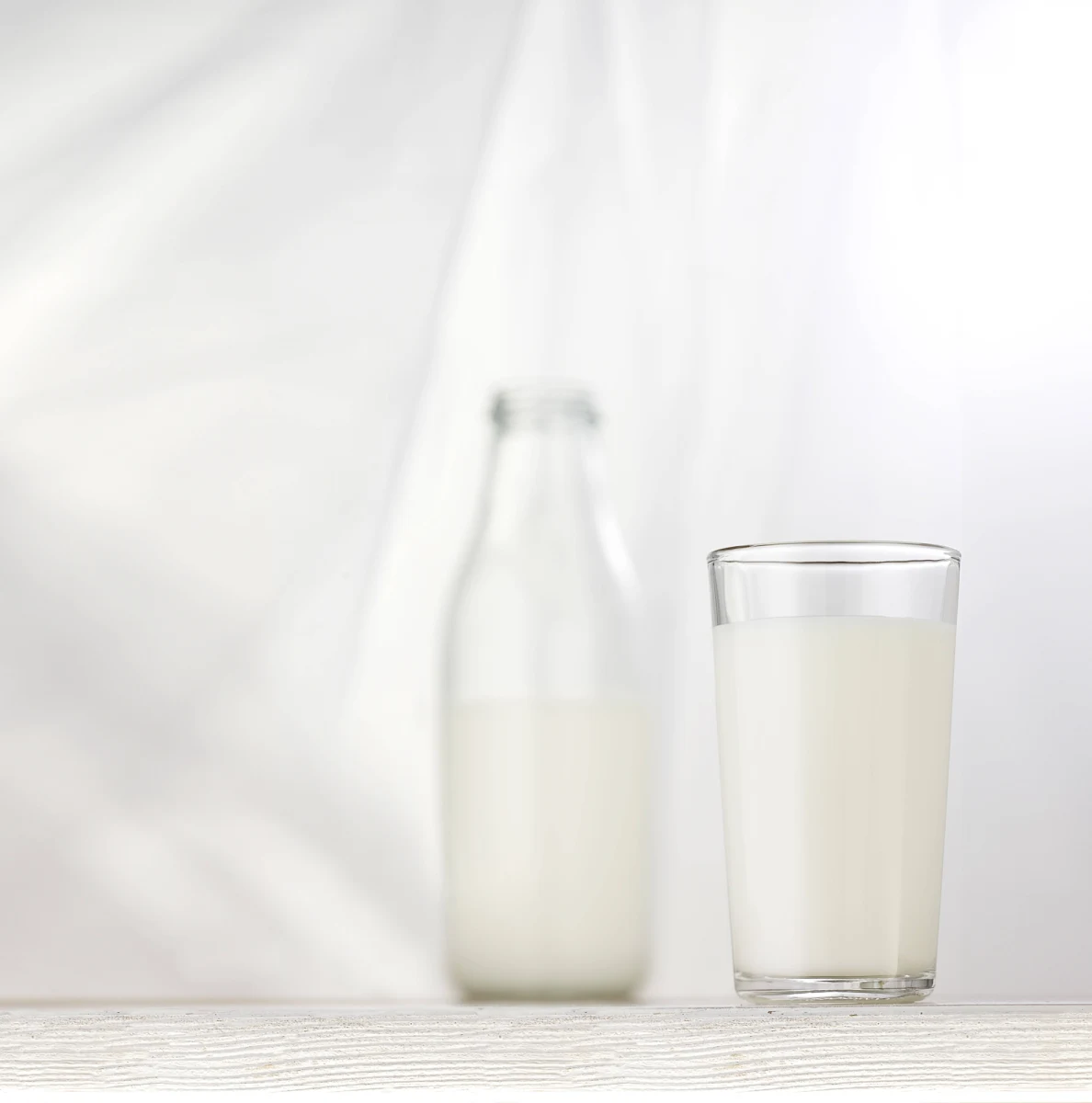 Sanepid w małopolskim Oświęcimiu zakazał jednej z hurtowni rozprowadzania mleka w kartonach do szkół. To prawdopodobnie ono było przyczyną zatrucia 40 dzieci z Zabrza. 