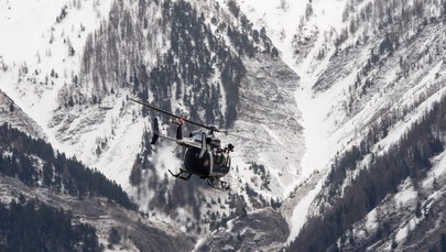 Świadkowie katastrofy w Alpach: Spadający airbus miał dziurę w kadłubie