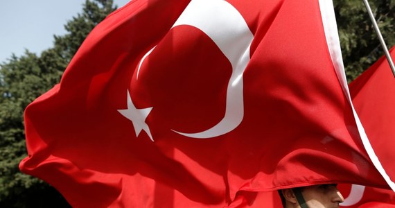 Ankara nie zamierza pospieszyć się ze zniesieniem wiz dla Polaków. Turcja stawia bardzo konkretne warunki. 