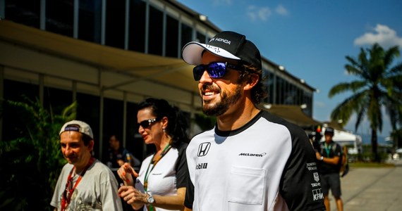 34,5 mln euro rocznie - tyle będzie zarabiał kierowca z zespołu McLaren Fernando Alonso. Hiszpan podpisał właśnie kontrakt. To oznacza, że Alonso jest najlepiej zarabiającym kierowcą w Formule 1.