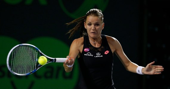 Rozstawiona z numerem siódmym Agnieszka Radwańska awansowała do 1/8 finału tenisowego turnieju WTA Premier w Miami. W trzeciej rundzie pokonała Rumunkę Irinę-Camelię Begu (31.) 6:2, 4:6, 6:2.