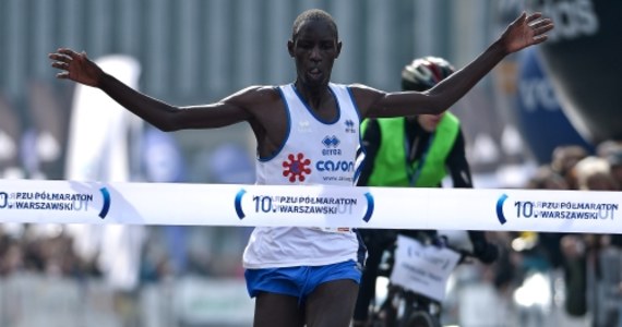 Kenijczyk Limo Kiprop zwyciężył w 10. PZU Półmaratonie Warszawskim. Dystans 21 km 97 m pokonał w 1:00.52. Wśród kobiet wygrała Etiopka Amane Beriso, uzyskując wynik 1:10.54. Jako druga z pań, z czasem 1:12.10, przybiegła na metę Katarzyna Kowalska (Vectra Włocławek).