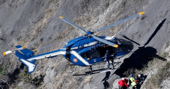 Andreas Lubitz, drugi pilot rozbitego w Alpach airbusa, miał myśli samobójcze jeszcze zanim został pilotem. Policjanci przeglądając jego komputer, przekonali się, że szukał w internecie stron mówiących o sposobach odebrania sobie życia.