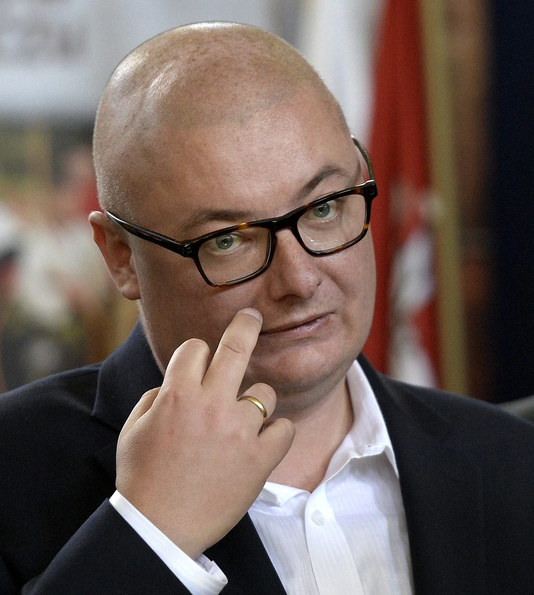 Jest śledztwo w sprawie zegarka Michała Kamińskiego. Wszczęła je warszawska prokuratura. Minister miał zataić posiadanie ekskluzywnej ozdoby w czasach, gdy był jeszcze europosłem. 