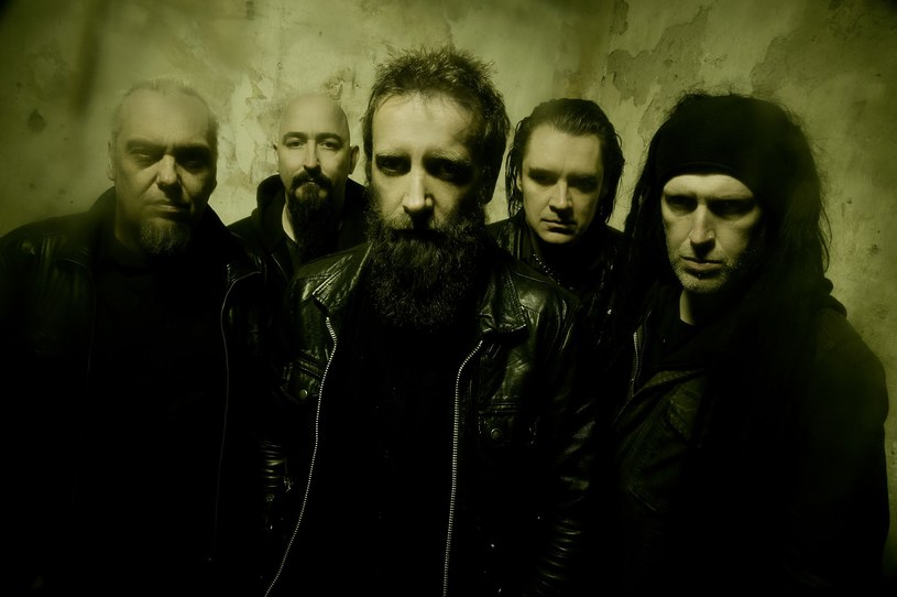 "Pierwiastek death metalu stał się dominujący" - o zawartości nowego albumu "The Plague Within" mówią Brytyjczycy z Paradise Lost. 