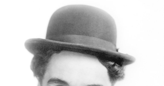 Dokumenty rozwodowe Charliego Chaplina zostały wystawione na aukcję w Wielkiej Brytanii. Mogą pójść pod młotek za nawet 15 tys. funtów. Nie stawiają one legendarnego komika w korzystnym świetle. 
