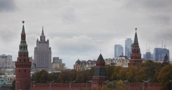 Rosyjski MSZ jest oburzony "opętańczą antyrosyjską kampanią" w amerykańskich mediach i "przodujących ośrodkach analitycznych", które - według rosyjskiego MSZ - w rusofobicznych paszkwilach odmalowują Rosję jako wroga.  