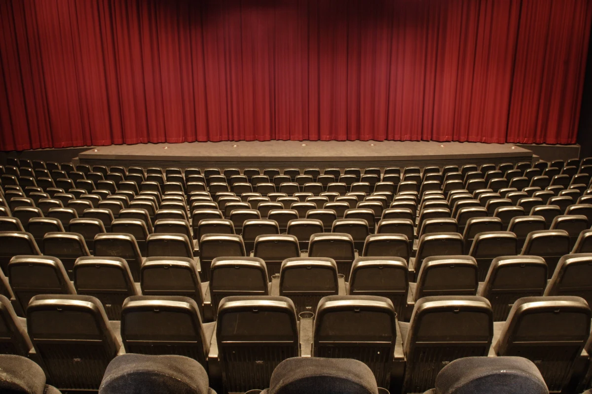 Wykonanie podczas jednego z koncertów w ramach tegorocznego Przeglądu Piosenki Aktorskiej we Wrocławiu przez chór „Con Brio” z lokalnej Szkoły Muzycznej I stopnia im. Grażyny Bacewicz hymnu Gwardii Ludowej (bez zwrotki o wolnej Polsce) oburzyło wiele środowisk patriotycznych na Dolnym Śląsku, które dosadnie przypomniały czym była ta sowiecka formacja zbrojna i jak zwalczała - niekiedy we współpracy z Gestapo - Armię Krajową. 