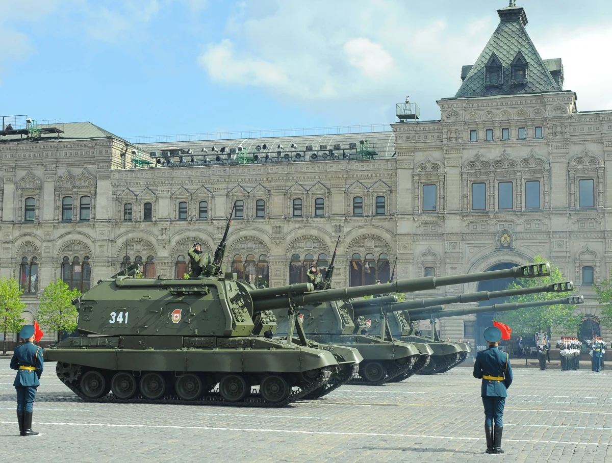 Przedstawiciele władz Ukrainy nie będą uczestniczyć w obchodach zakończenia drugiej wojny światowej, które odbędą się 9 maja w Moskwie. Informację przekazał rzecznik ukraińskiego MSZ Jewhen Perebyjnis.