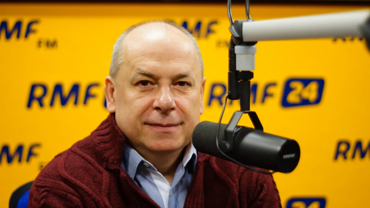 "W raporcie Millera znalazła się informacja o tym, że kokpit był otwarty dla osób spoza załogi. To nie jest rzeczą dobrą" - mówi w Kontrwywiadzie RMF FM, o nowych stenogramach, członek zespołu Macieja Laska Wiesław Jedynak. "Od początku podkreślaliśmy, że w krytycznych fazach loty załoga powinna być pozostawiona sobie i pracy, którą wykonuje". Zdaniem Jedynaka do odsłuchów trzeba podchodzić ostrożnie, bo "nie dokonuje ich maszyna, tylko robi to człowiek".