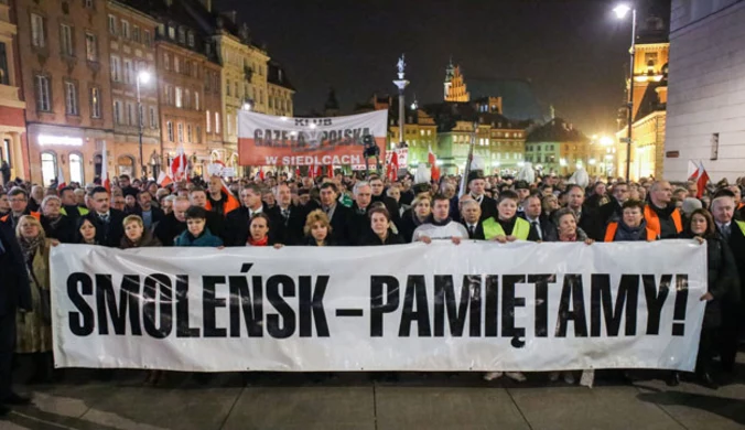 Spór o pomnik smoleński: "Na Krakowskim Przedmieściu nie ma miejsca"