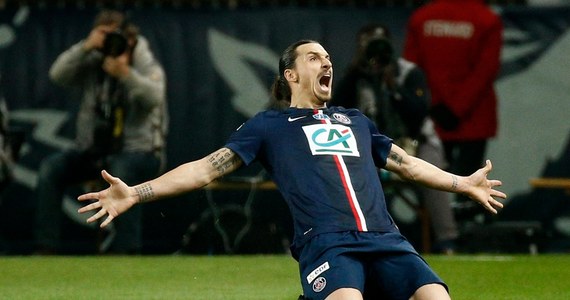 Sprawiedliwości stało się zadość - tak francuskie media komentują zawieszenie sławnego napastnika Paris Saint-Germain Zlatana Ibrahimovicia na cztery mecze za obraźliwe porównanie sędziego do pewnej anatomicznej części ludzkiego ciała i nazwanie Francji "g...nym krajem".