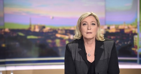 Szefowa skrajnie prawicowego francuskiego Frontu Narodowego Marine Le Pen wszczęła "procedurę dyscyplinarną" przeciwko ojcu, założycielowi tego ugrupowania Jean-Marie Le Penowi. Zaapelowała, by udał się na polityczną emeryturę. 