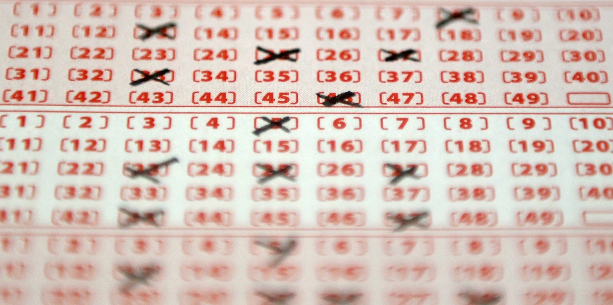 Nawet 40 mln złotych można wygrać w dzisiejszym losowaniu Lotto. Sześć szczęśliwych liczb poznamy o godzinie 21:40. 
