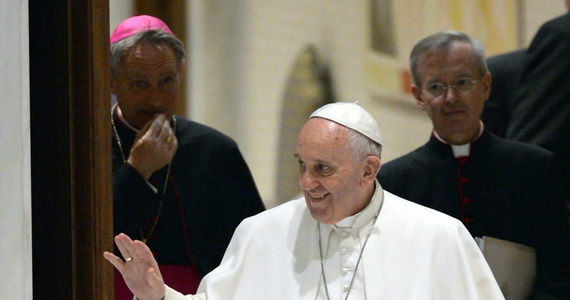 "Wielkim wyzwaniem dla naszego świata jest globalizacja solidarności i braterstwa, w miejsce globalizacji dyskryminacji i obojętności" – stwierdził papież Franciszek w przesłaniu na Szczyt Ameryk w Panamie. Podkreślił, iż nie wystarczy nadzieja, że dzięki rozwojowi biedni będą karmić się okruszkami ze stołu bogatych.