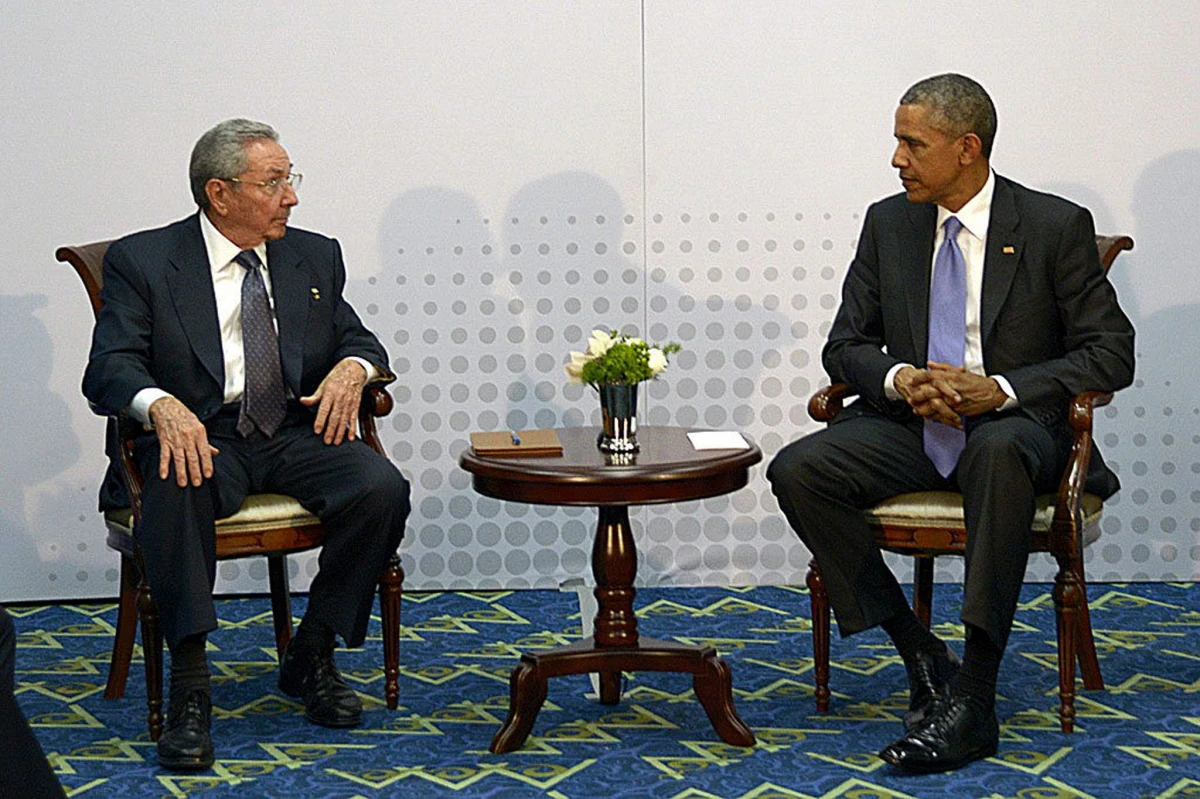Prezydenci Barack Obama i Raul Castro spotkali się w Panamie, na marginesie odbywającego się w tym kraju Szczytu Ameryk. To historyczna, pierwsza od ponad pół wieku bezpośrednia rozmowa przywódców USA i Kuby. 