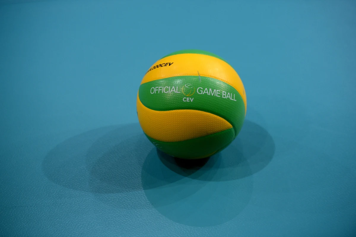 Polscy siatkarze zdobyli złoty medal mistrzostw Europy do lat 19. W finale pokonali Włochów 3:1 (25:15, 25:13, 25:27, 25:22). Biało-czerwoni w odbywającym się w Turcji turnieju nie przegrali ani jednego meczu. 